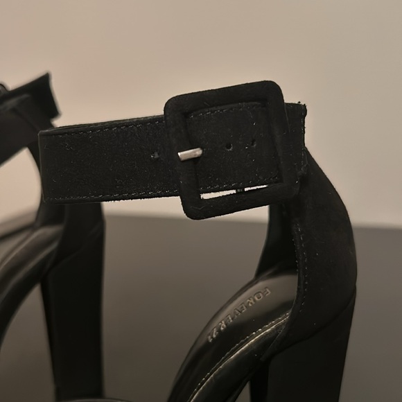 Forever21 Pointy High Heels - Picture 2 of 5